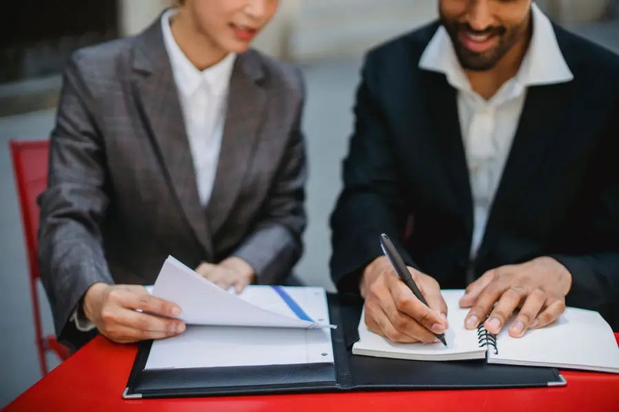 Pianificare incontri di lavoro: come muoversi per organizzare un evento aziendale di successo