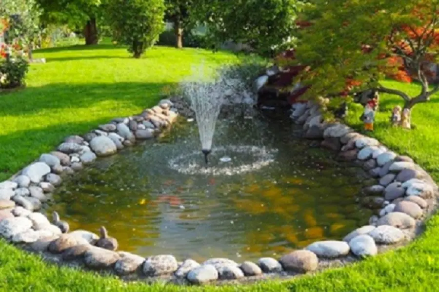 Il giardino dell’Eden a casa propria: come costruire un laghetto artificiale